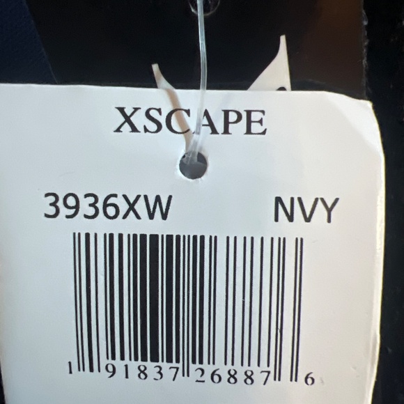 Evening gown - Picture 3 of 3